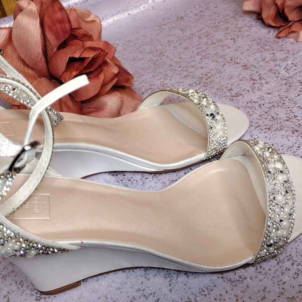 Women wedge wedding shoes